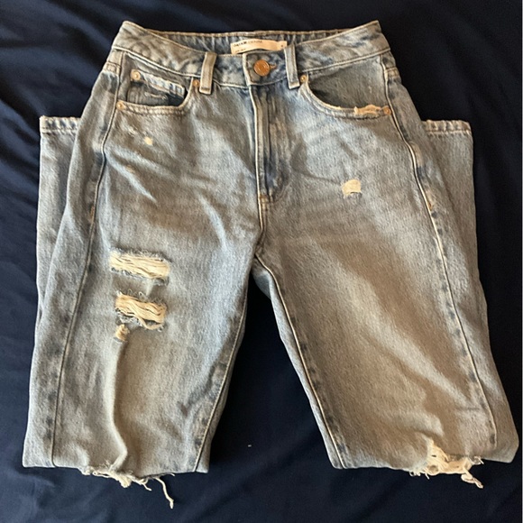 Garage Ripped Mom Jeans - Picture 4 of 7